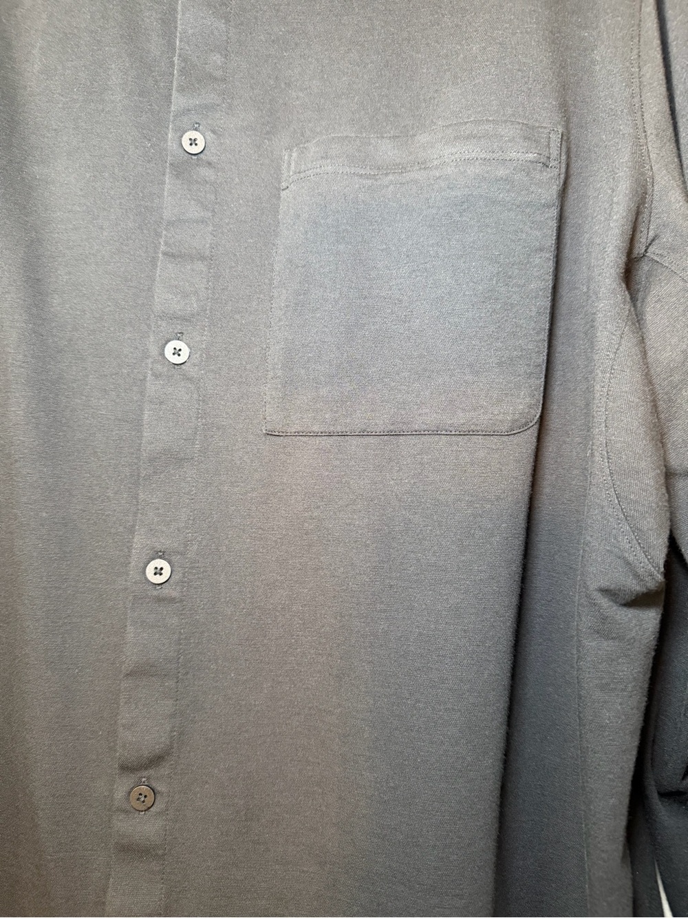 lululemon athletica Men's Long-Sleeve Button-Up Shirt - Charcoal - Picture 2 of 7